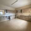 Spacious 3 br apartment + SQ-Kileleshwa. thumb 2