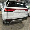 Lexus lx600 VvIp thumb 6