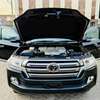 Toyota Land cruiser ZX V8 black color 2018 model thumb 4