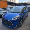 Toyota sienta hybrid thumb 9
