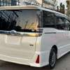 Toyota Voxy Hybrid white 2019 thumb 7