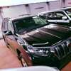 Toyota land cruiser prado petrol TX Black 2017 . thumb 2