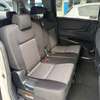Toyota sienta thumb 4