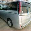 Toyota Noah hybrid thumb 5