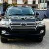 Toyota Land cruiser ZX V8 black color 2018 model thumb 9