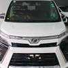 Toyota voxy thumb 6