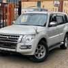 Mitsubishi Pajero white color 2018 model fully loaded thumb 6