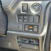 Toyota Noah Gold 2018 new Shape thumb 6