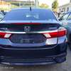 Honda Grace Hybrid 2018 thumb 2
