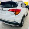 Toyota vezel white thumb 1