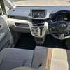 Daihatsun move pearl thumb 2
