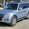 Mitsubishi pajero with sunroof thumb 5