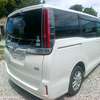 Toyota Noah hybrid thumb 4