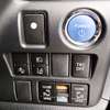 Toyota Noah Esquire hybrid thumb 6