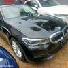 BMW 320i thumb 10