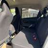 Toyota vitz thumb 9