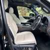 2023 Lexus LX600 thumb 7