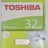 Toshiba 32GB USB flash drive thumb 1