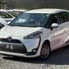 Toyota Sienta perl white color fully loaded 2019 model. thumb 3