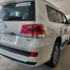 Toyota landcruiser v8 thumb 3