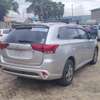 Mitsubishi Outlander sunroof thumb 3