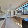 4 Bed Townhouse with En Suite in Garden Estate thumb 14