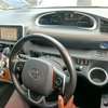 Toyota Sienta hybrid thumb 13
