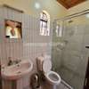 2 Bed House with En Suite in Nyari thumb 9