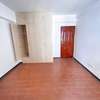 1 Bed Apartment with Gym in Kilimani thumb 5