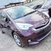 Toyota Ractis thumb 4