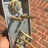 Emergency locksmith service-Hire a reliable locksmith for Lock repair, lock installation & More. thumb 7