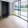 2 Bed Apartment with Gym in Riverside thumb 11