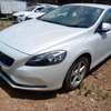 VOLVO V40 D4 DIESEL. thumb 2