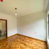 4 Bed Townhouse with En Suite in Rosslyn thumb 6