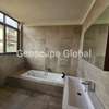 4 Bed Apartment with En Suite in Westlands Area thumb 3