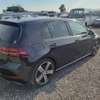 VOLKSWAGEN GOLF R thumb 1