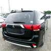 MITSUBISHI OUTLANDER HYBRID. thumb 5