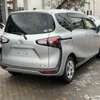 Toyota sienta thumb 2