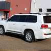 2017 Toyota Landcruiser V8 thumb 12