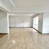 4 Bed Apartment with En Suite in Parklands thumb 16