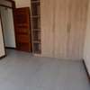 3 Bed Apartment with En Suite in Thome thumb 13