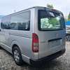 Toyota Hiace 2018 auto Diesel thumb 2