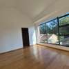 4 Bed Townhouse with En Suite in Garden Estate thumb 5