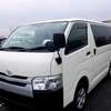 TOYOTA HIACE AUTO DIESEL 2WD. thumb 7