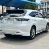 TOYOTA HARRIER NEW IMPORT WITH SUNROOF. thumb 4