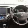 Toyota crown Athelete  Hybrid 2017 thumb 6