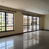3 Bed Apartment with Swimming Pool in Riverside thumb 14
