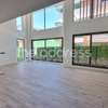 5 Bed Villa with En Suite in Lavington thumb 1
