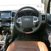 Toyota land cruiser v8 thumb 10