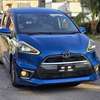 Toyota Sienta hybrid Blue 2018 thumb 0